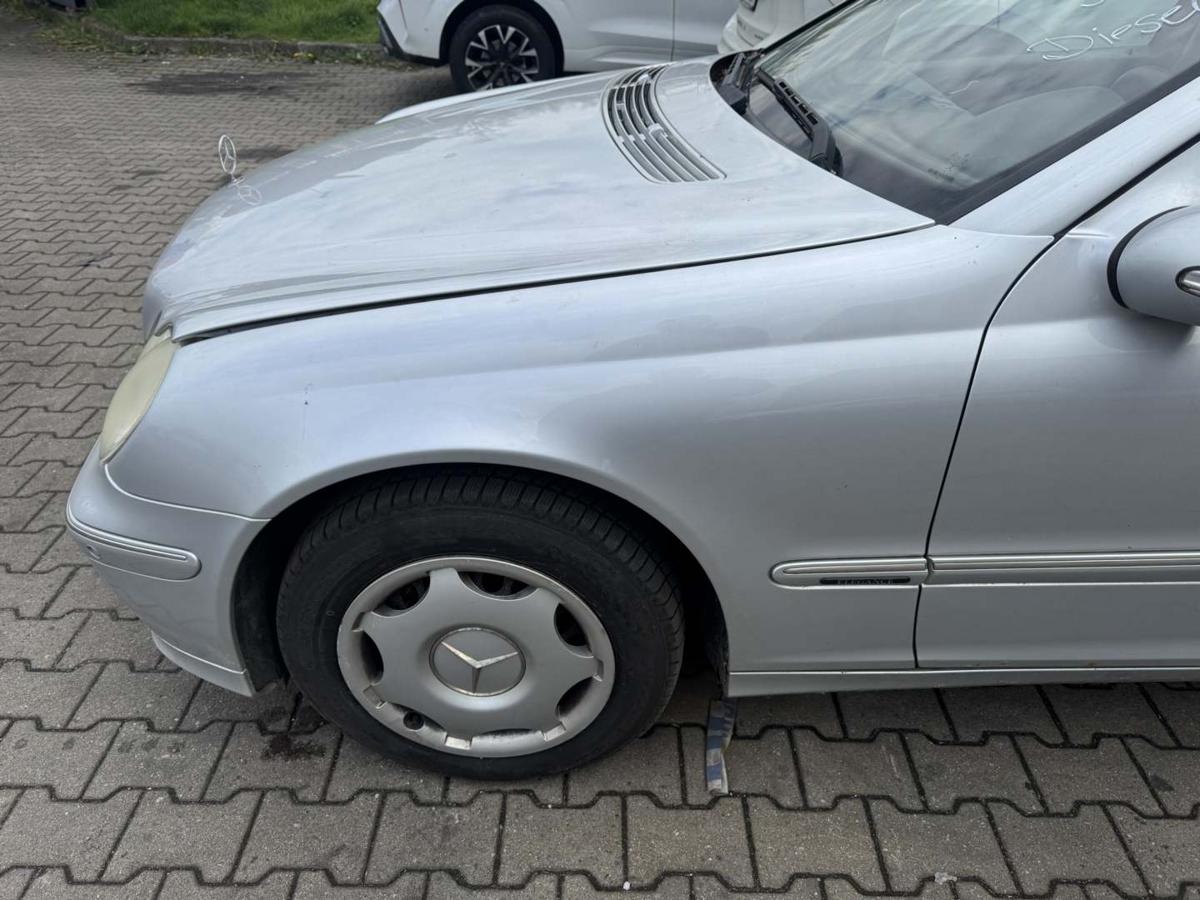 Mercedes C Klasse 203 original Kotfl&uuml;gel vorn links 775 Iridiumsilbermetallic Bj.2006